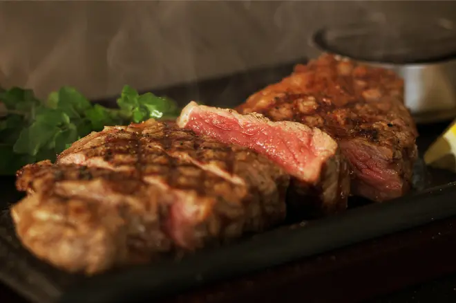 STEAK THE FIRST　ステーキ1