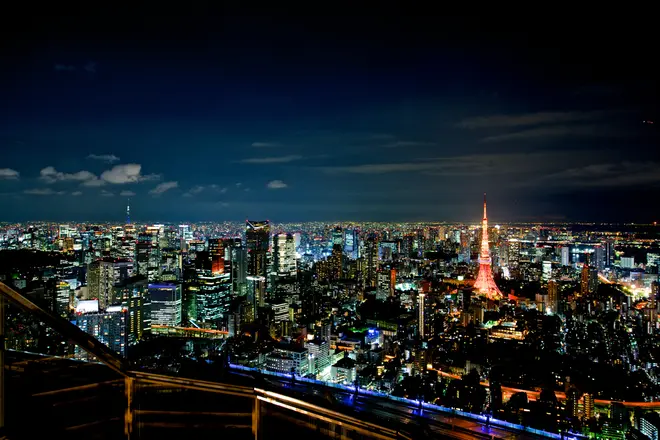屋上「スカイデッキ」から見える夜景