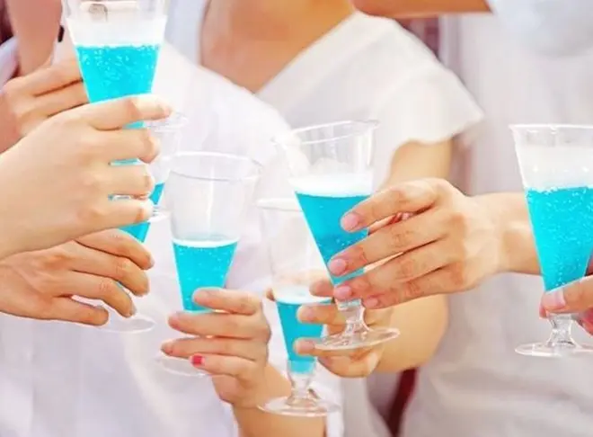 東京スパフェスイメージ　ブルースパークリング乾杯