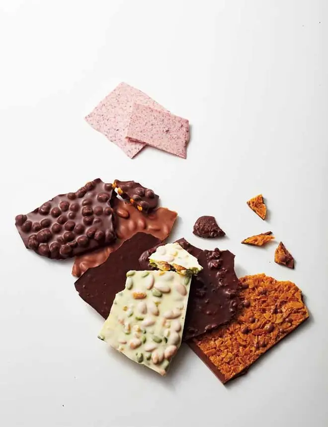スイス「レダラッハ」フレッシュチョコレート（全10種類、各100ｇ当たり）1,944円