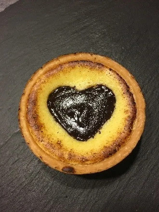 ベイクドチーズハートパイ　340円（税抜）