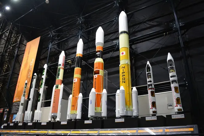 歴代ロケット模型 ©JAXA
