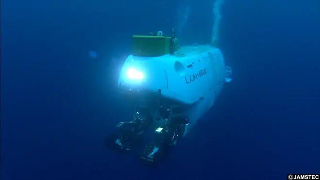 有人潜水調査船「しんかい6500」 ©JAMSTEC