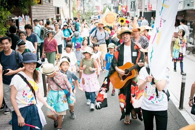 まちなか練り歩き ※写真は2017年の様子（以下同）