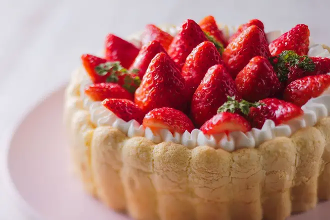 いちごのシャルロット