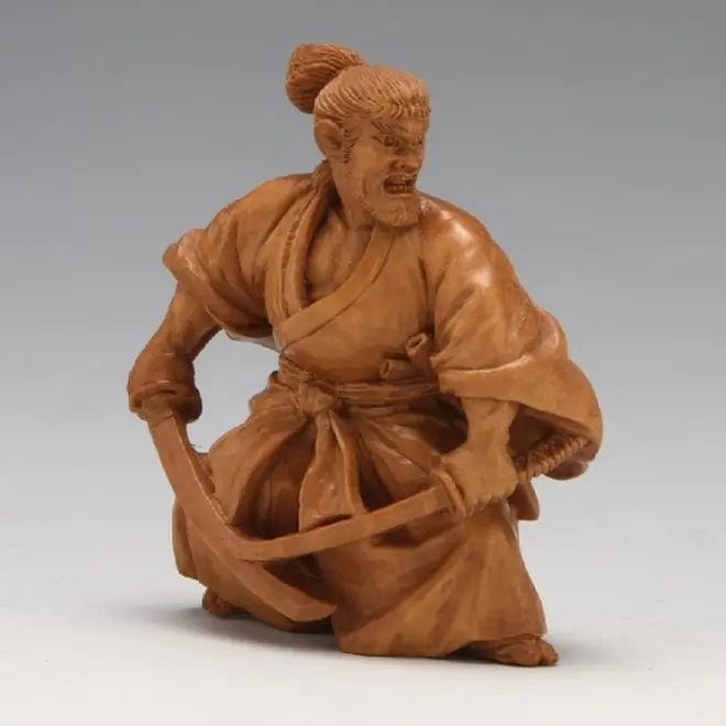 森　哲郎　「宮本武蔵」　●サイズ：高さ5.2cm　黄楊材