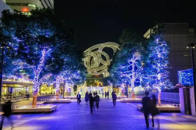 ヨーヨー広場(昨年のイルミネーションの様子)