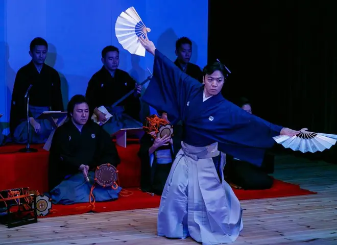 日本舞踊　画像提供：芸団協