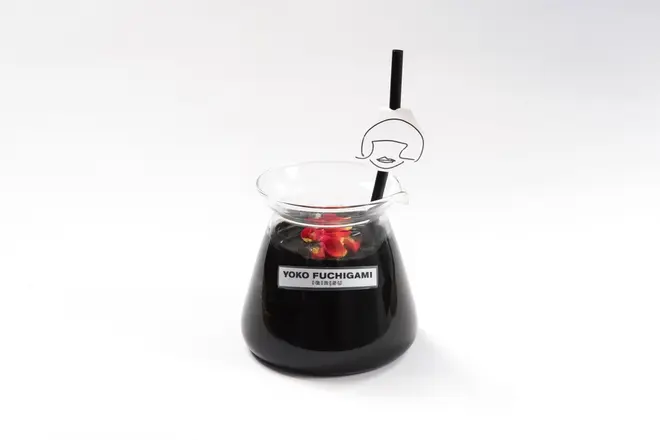 「YOKO FUCHIGAMIブラック塗料メロンソーダ」　790円（税抜）