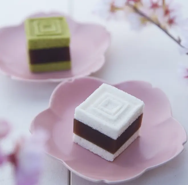 「薩摩菓子処とらや」角まんじゅう