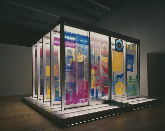 ロバート・ラウシェンバーグ《至点》1968 年 国立国際美術館蔵 © Robert Rauschenberg Foundation 提供：NTT InterCommunication Center [ICC] 