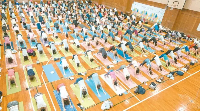 来場者数約30,000名、120名の有名ヨガ講師が集結、90社出展