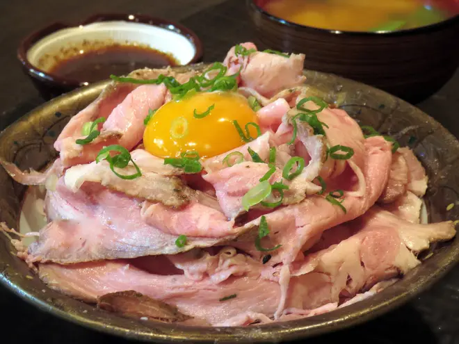 極上のローストポーク丼