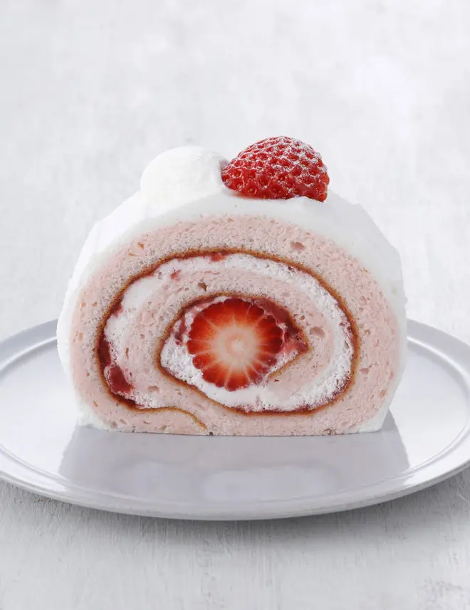 12月1日発売「季節のロール ストロベリー」