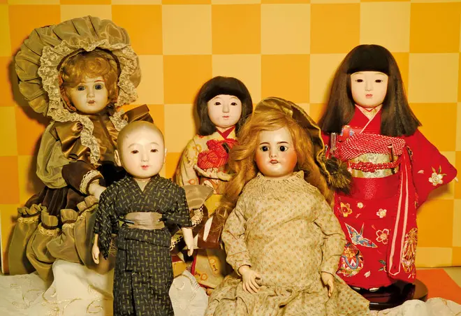 世界の子どもたちが遊んだ人形たち～みて、さわって、体験しよう！～