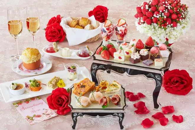 いちごと薔薇のブリティッシュガーデンハイティー イメージ