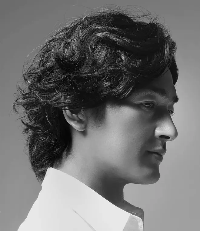 アーティスト／FLOWERS BY NAKED 総合演出 村松亮太郎