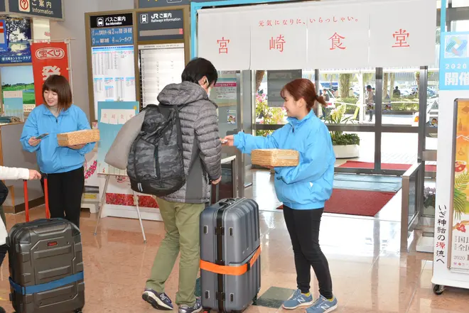 空港でのサンプリングの様子
