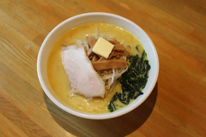 【青森】かわら／味噌カレー牛乳ラーメン イメージ