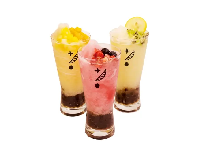 セイロン茶フラッペ（マンゴー・パイン）/ローズヒップ茶フラッペ（イチゴ・ブルーベリー）/蜜烏龍茶フラッペ（キウイ・レモン）