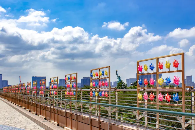 「アクアシティのシーサイドかざぐるま」