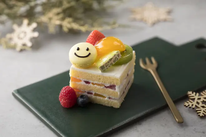 ロビーラウンジ「ガーデンテラス」 スマイルフルーツショートケーキ 738円 ※サービス料別