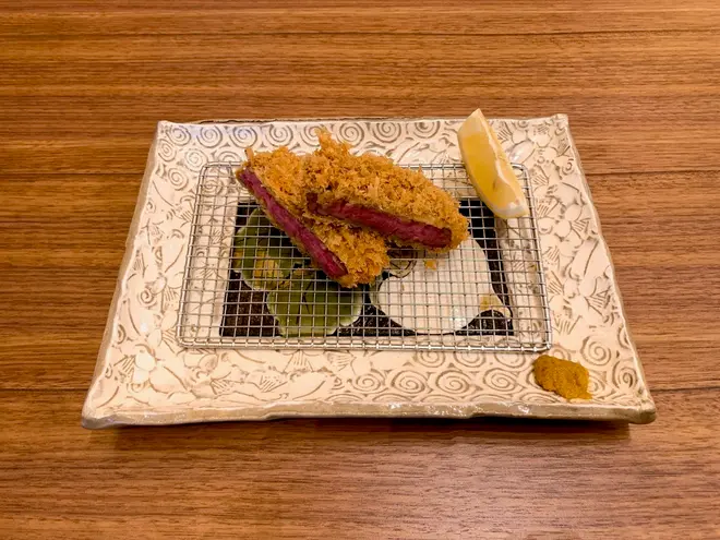 「とんかつとん Q」牛タンカツ 1,200円（税込）