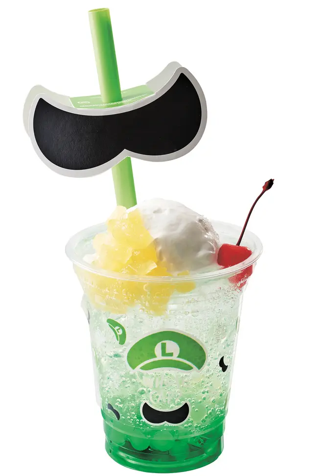 フルーツ・クリームソーダ ルイージの青りんごクリームソーダ イメージ (c) Nintendo. TM & (c) Universal Studios. All rights reserved.