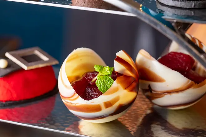 チョコレートカップ入りアップルコンポート イメージ