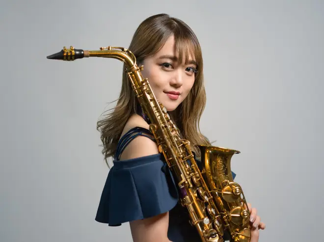 サックス奏者 中園亜美
