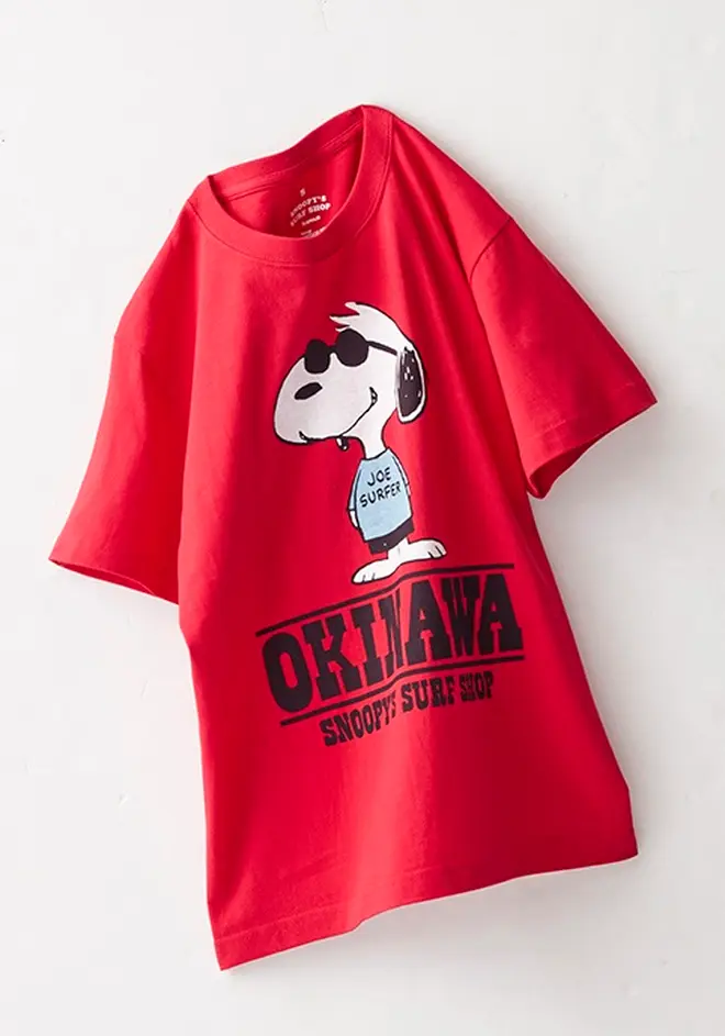 スヌーピーズ サーフショップ 沖縄店限定Ｔシャツ (c) 2020 Peanuts Worldwide LLC