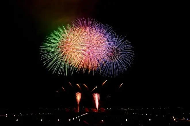 ゲレンデ打上げ花火 イメージ