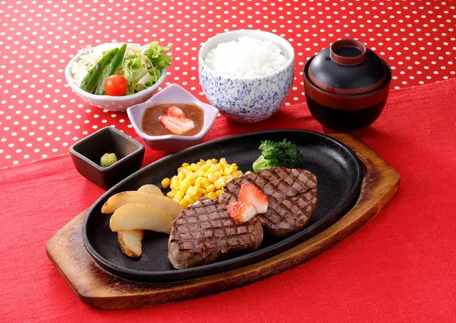 牛ヒレステーキ 苺ソース イメージ