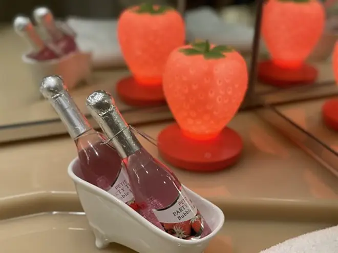 STRAWBERRYCATION～お部屋でいちご狩り～ イメージ