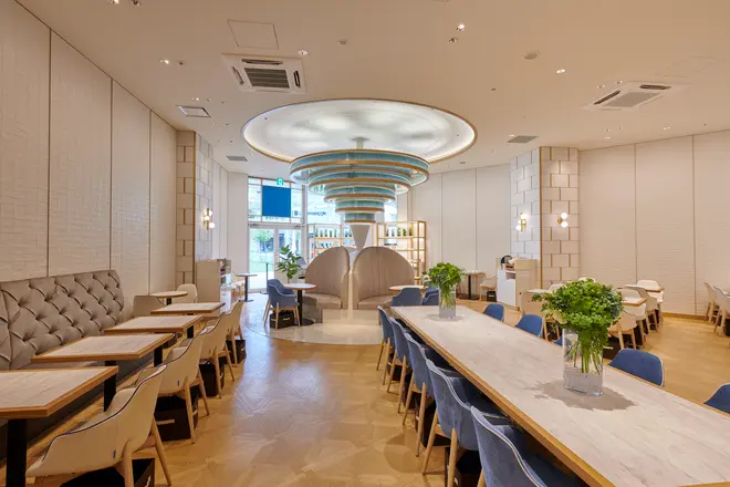 「サロン・ド・カフェ ラゾーナ川崎店」内観 イメージ