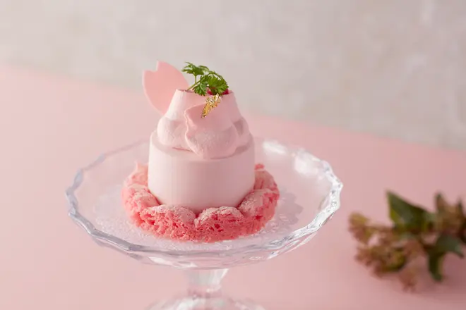 桜のダックワーズ