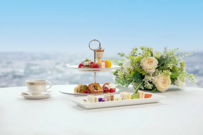 地上70階からの絶景を眺めながら「プライベート空間で過ごすスカイアフタヌーンティー」 イメージ