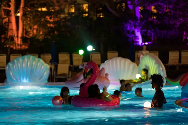 ナイトプール イメージ