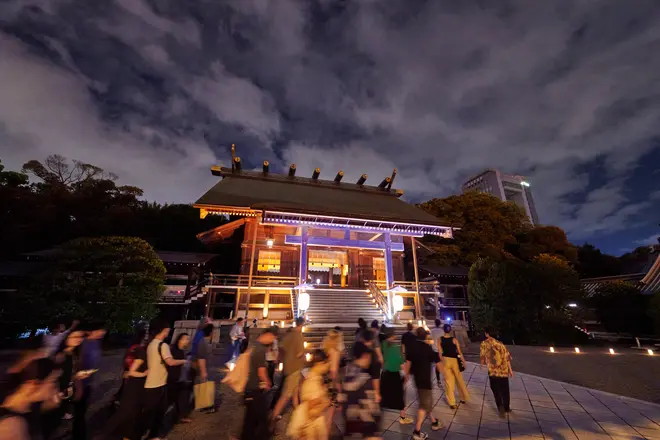 夜間中庭参拝