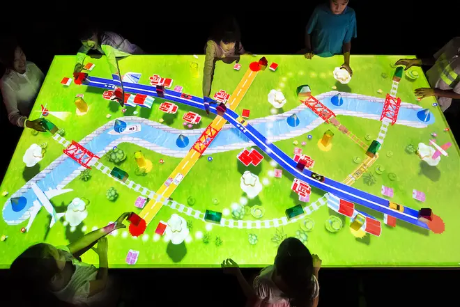 teamLab, 2016, Interactive Digital Installation, Wooden blocks, Sound: Hideaki Takahashi