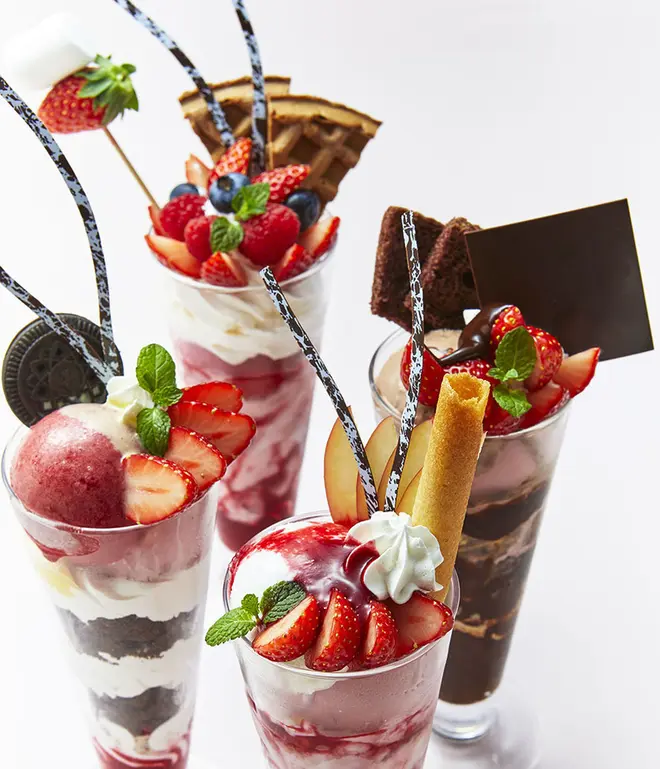 ストロベリーパフェ