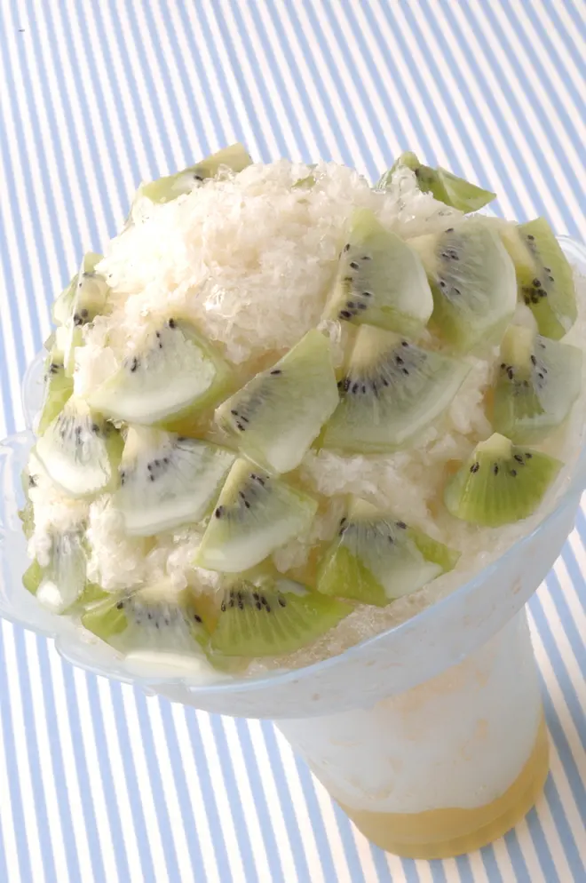 「台湾かき氷 キウイ」 700円（税抜）