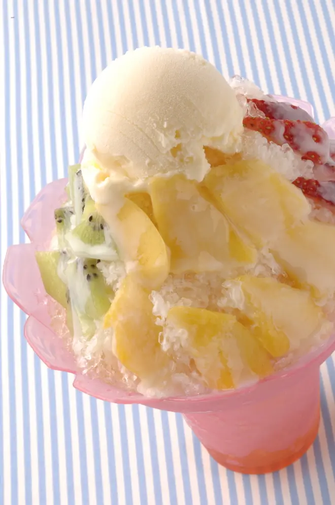 「台湾かき氷スペシャル」  950円（税抜）亀ゼリー、 愛玉子（オーギョーチ）入り アイスクリーム付