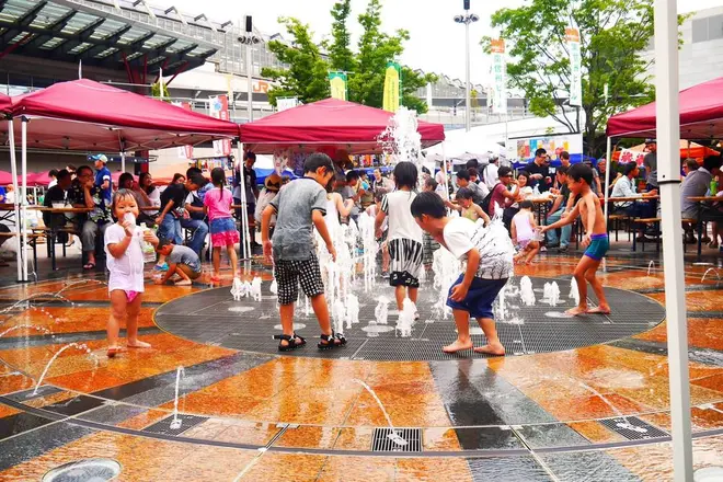 家族で楽しめる[噴水広場]