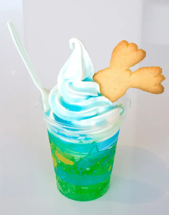 鳥羽水族館　トドのダイビングフロート