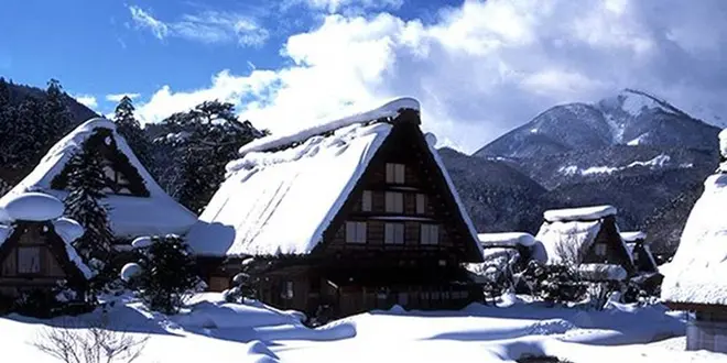 奥飛騨の高級旅館深山桜庵に泊まる冬の飛騨高山と白川郷