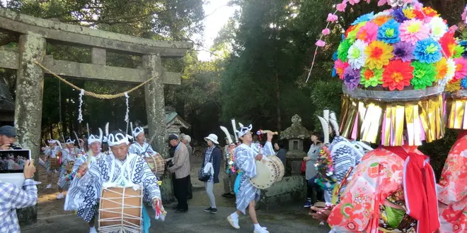 竹屋神社の豊祭（中山田太鼓踊り）