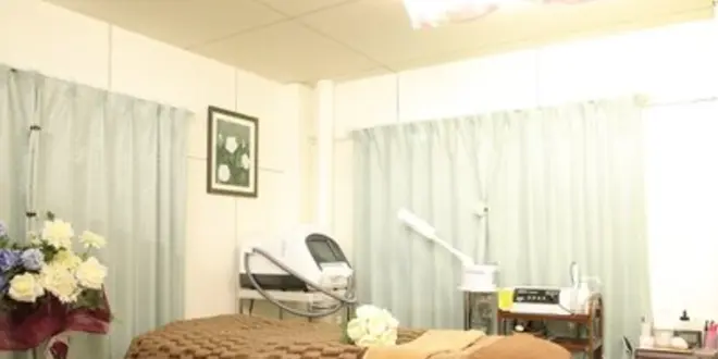 隠れ家的完全個室の美肌脱毛サロン★