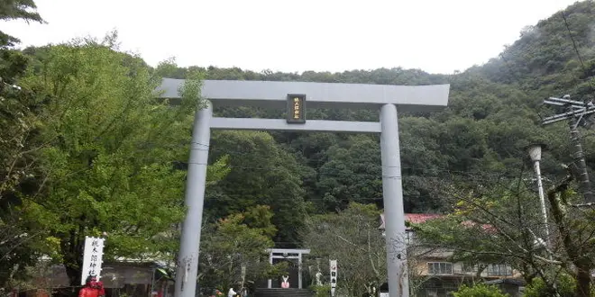 桃から生まれた桃太郎に会いに行こう！