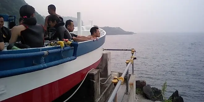 100%源泉掛け流しの温泉丸⁉︎ウェットスーツのまま入れる温泉付きの船…